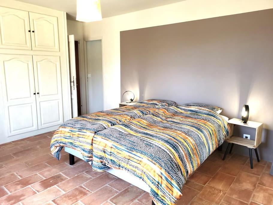 Chante Coucou Saint-Saturnin-les-Apt Exterior photo